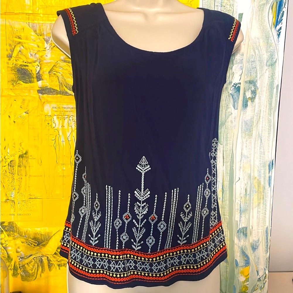 Common thread by Anthropologie embroidered top